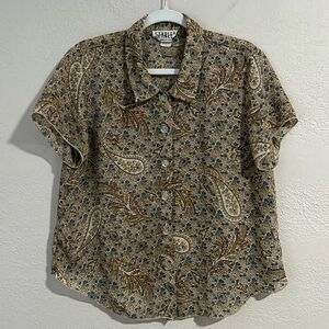 Vintage Starlet Size XL Made in the USA Short Sleeve Button Up Paisley Shirt